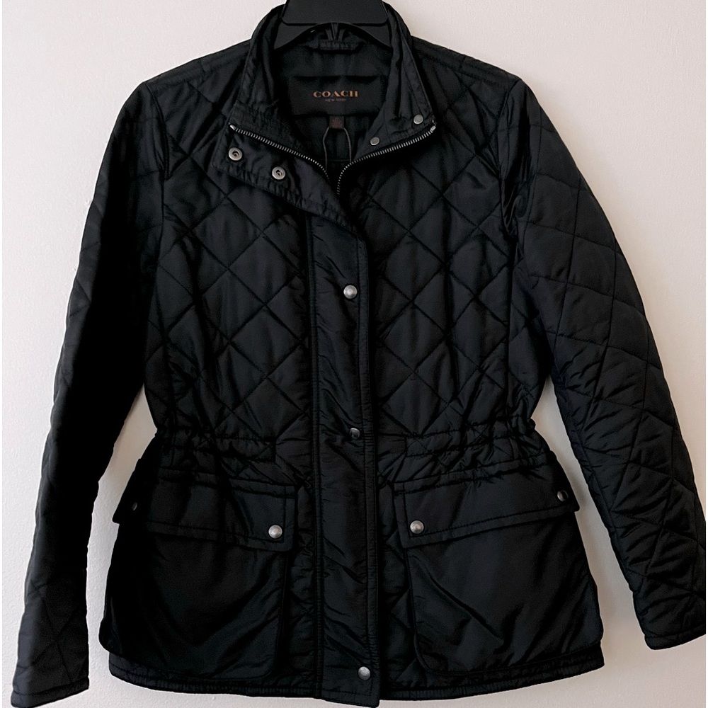 Versatile style, dress it up or dress it down! GREAT CONDITION